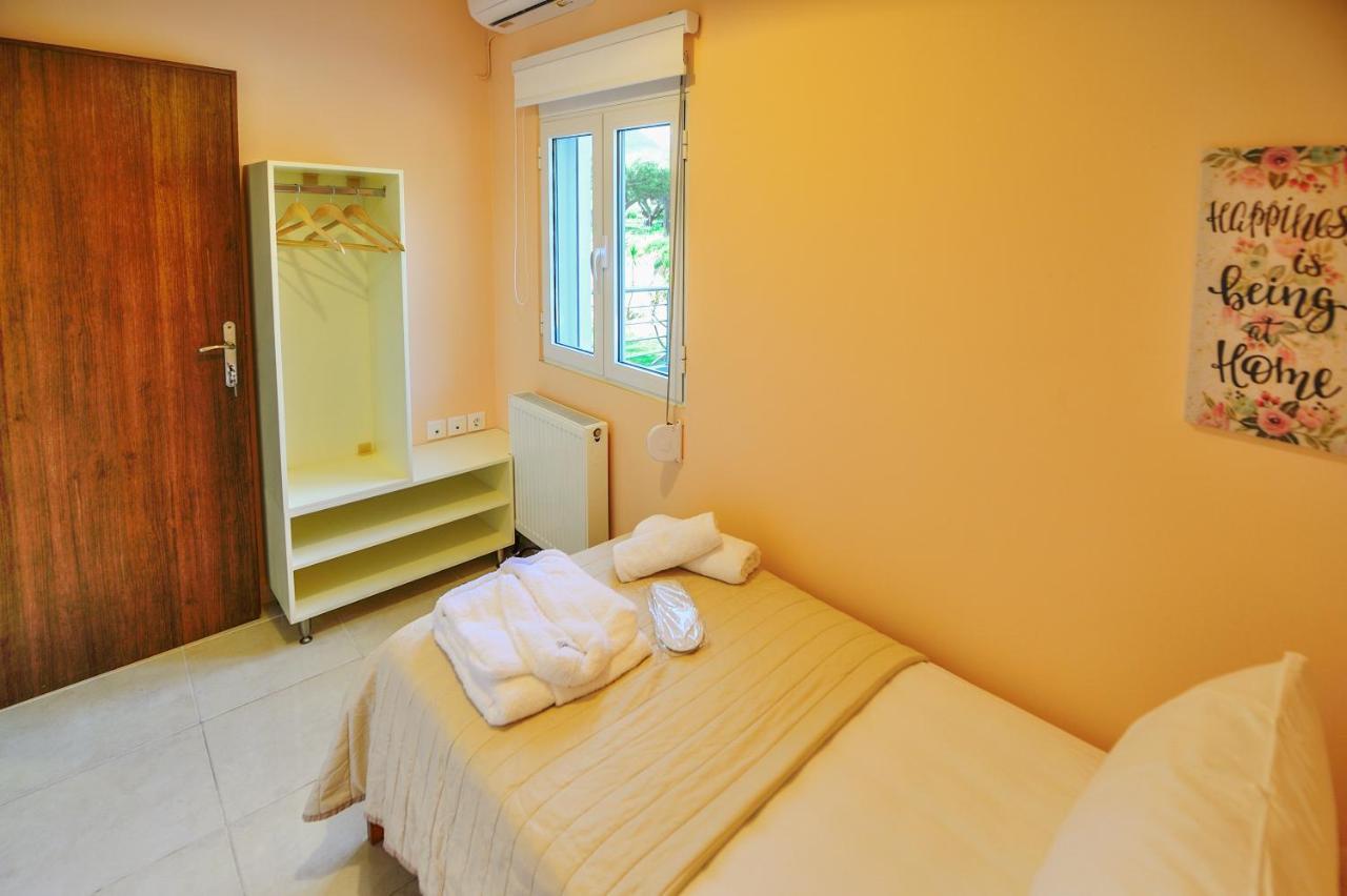 Naiades Summer House I Plátanos 외부 사진